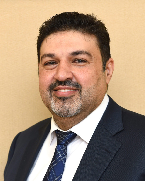 Dr. Omar Alfandi